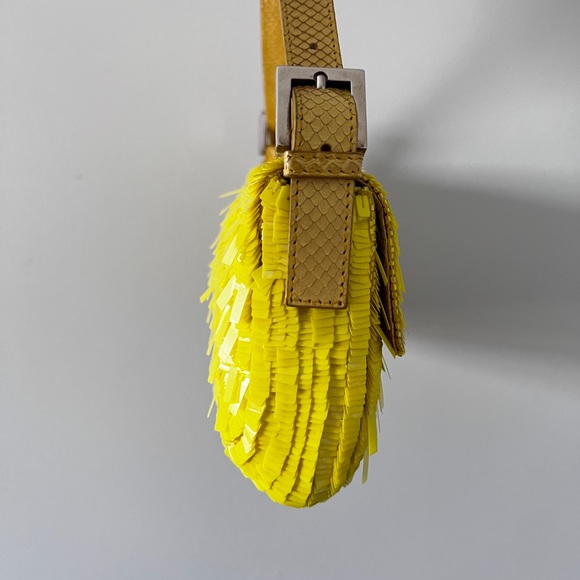 Sod! Vintage FENDI bright yellow sequin baguette - Picture 3 of 7